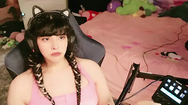 دردشة BimboCat الجنسية المباشرة