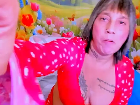 indianroxy's Live XXX Chat