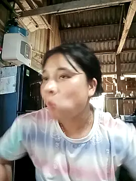 Linbi135 在線直播表演