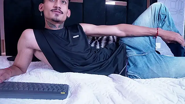 Živý XXX chat Dark_Eros_