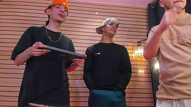 TheBatMansion's Webcam Show