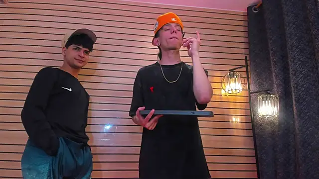 TheBatMansion's Webcam Show