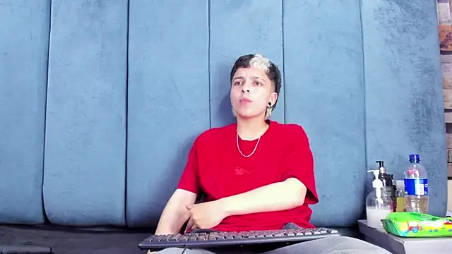 Megan_Thompson_: απευθείας συνομιλία ΧΧΧ