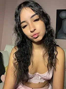 Chatroom XXX en direct de RosseMelody