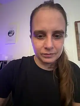 Chantalee Chat XXX live