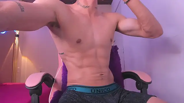 Dark_Valentino_ élő XXX-chatje