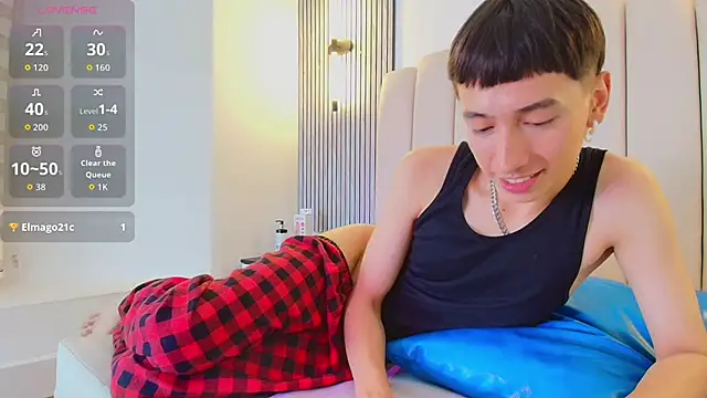 lian_cameron élő XXX-chatje