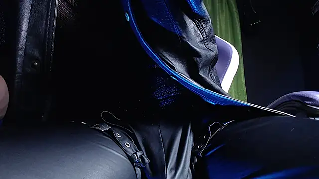 Dicaprioo_ – Naživo XXX chat