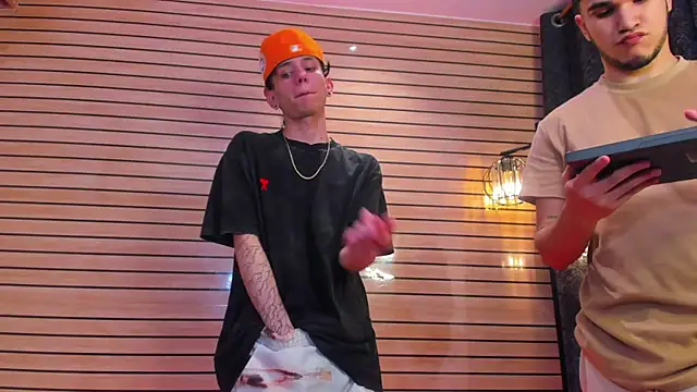 TheBatMansion – webcam-show