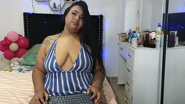 Chatroom XXX en direct de charlotte_077