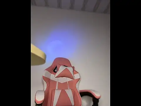 ScarletVelvetX élő XXX-chatje