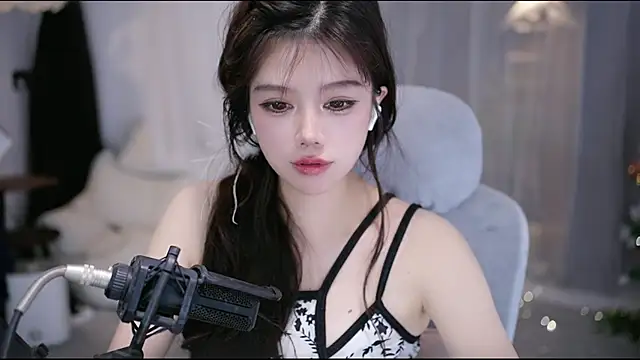 Cecily 即時 XXX 聊天