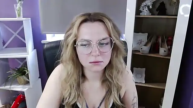 Zoey_Erotic: απευθείας συνομιλία ΧΧΧ