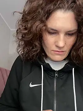 Ms-Lust1- – Naživo XXX chat