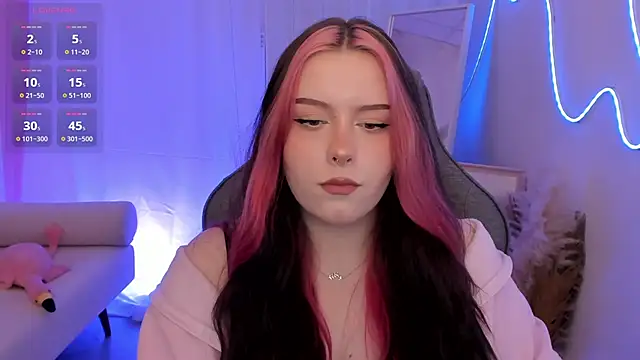 CoraMiel 现场XXX聊天