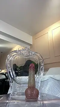 Chat +18 de SHARONN____ ao vivo