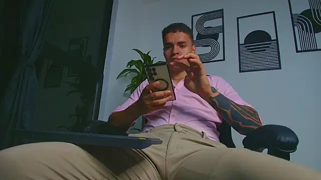 ALPHA_DOMINUS_ 即時 XXX 聊天