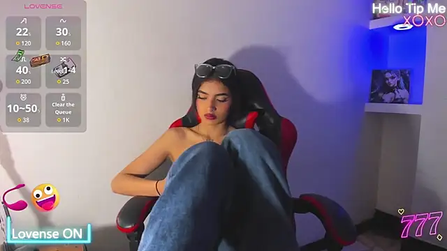 Онлайн чат XXX honeyluxe_