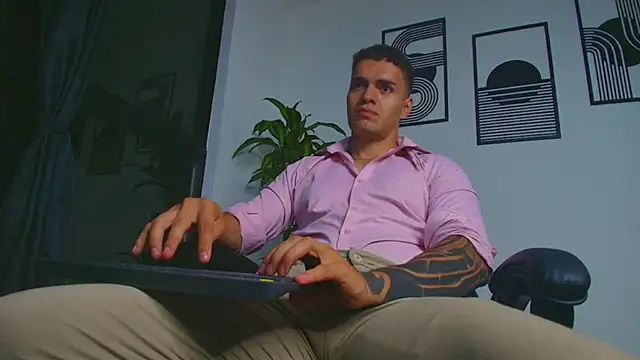 ALPHA_DOMINUS_ Live XXX-Chat