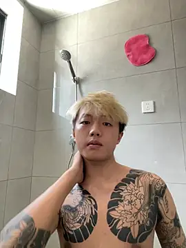 Chocolates-001's Live XXX Chat