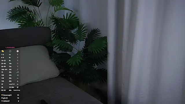 ClarineCasebolt 现场XXX聊天