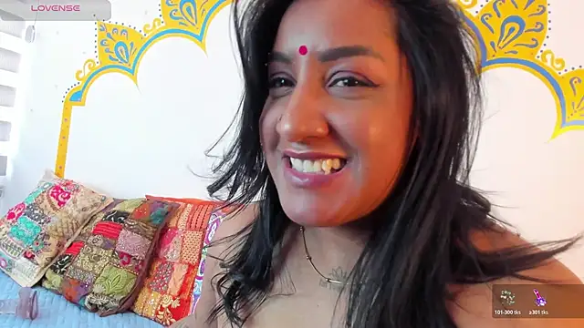 LadyNahir – Naživo XXX chat