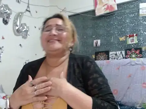 Perla1981-- Chat XXX in diretta