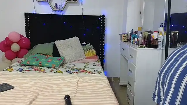 charlotte_077n Live XXX chat