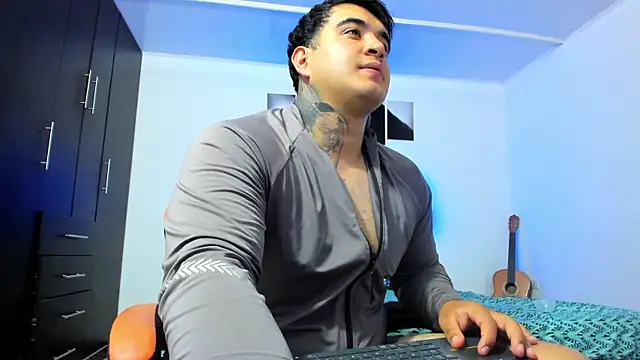 Webkamerová show thiago__cp01