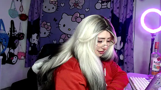 Chatroom XXX en direct de lussyevans24