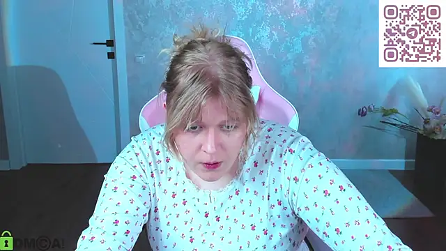 luna_c0ra's Live XXX Chat