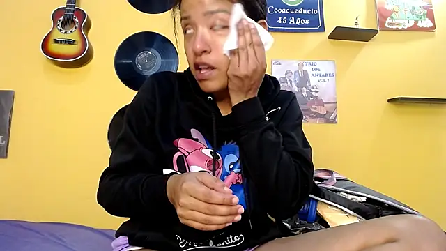 Chat XXX ao vivo de lilithevil32