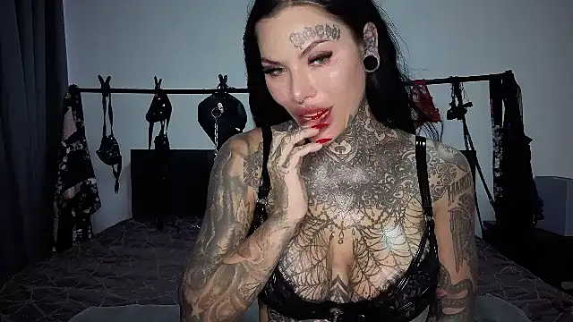 Czat XXX na żywo – darkinkedbabe