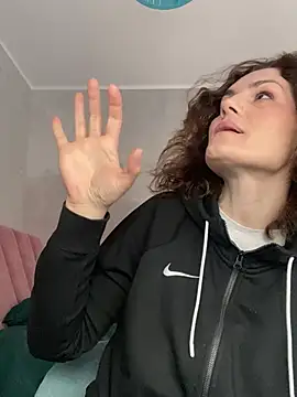 Ms-Lust1- Chat XXX in diretta