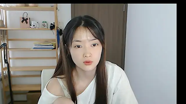 Mimi-cnbaby Chat XXX in diretta