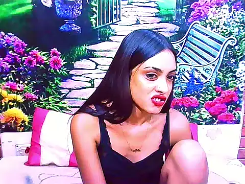 IndianPretty14u2Luv live XXX chat