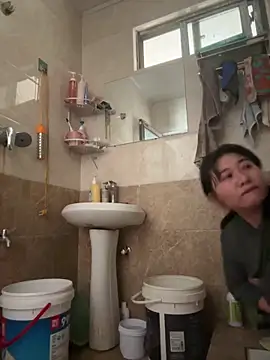 daaqnnのライブXXXチャット