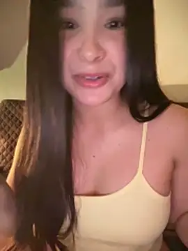 bella_parisi: онлайн-секс-чат