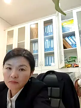 Chatroom XXX en direct de WHUANUOZANYTO