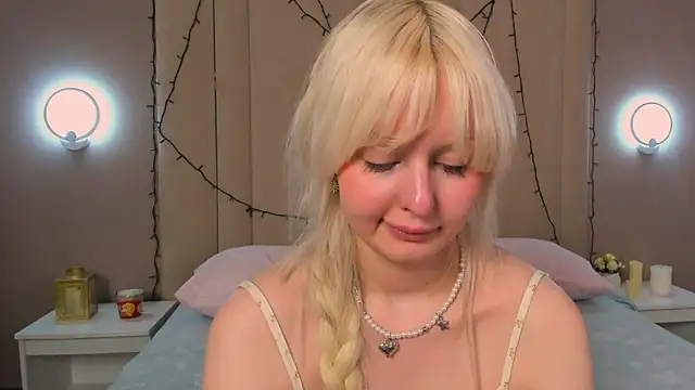 AdeleSilvy élő XXX-chatje