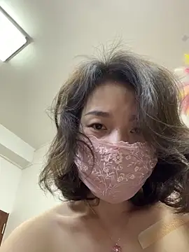 mii9933 在線直播表演