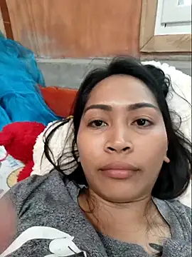 Naughty_lhang02: онлайн-секс-чат