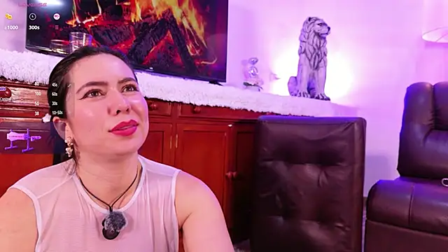 lara_giraldo's Live XXX Chat