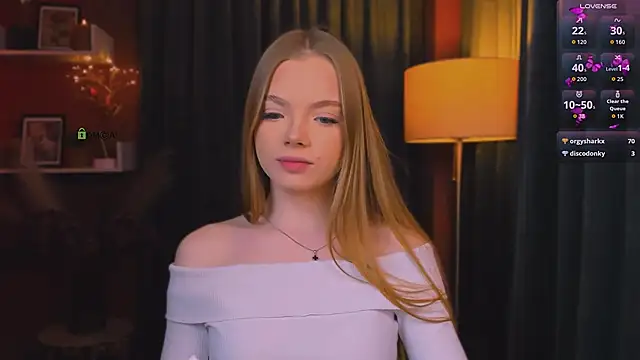 Онлайн чат XXX maddy_moah