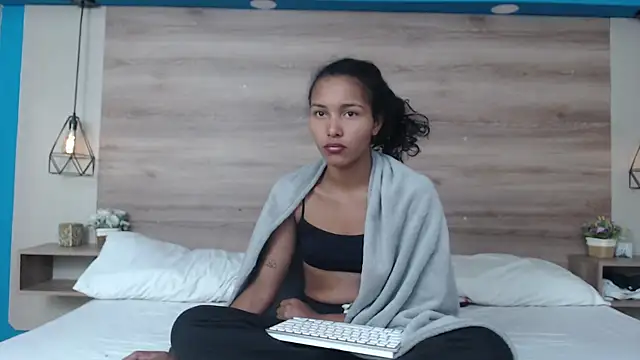 Lili_Lavander Webcamshow