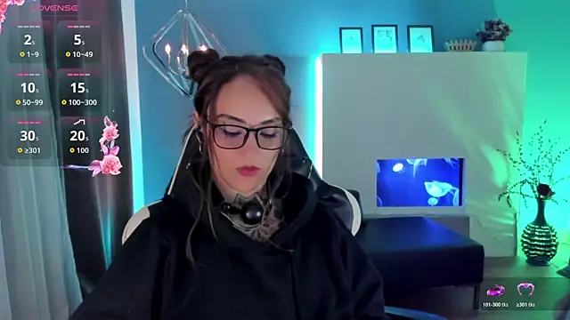 Megan_inked লাইভ XXX চ্যাট