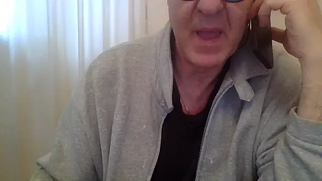 ANONIMO7735 在線直播表演