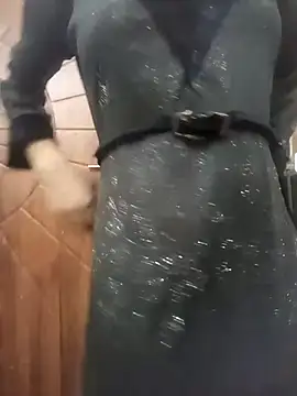 Pokazy przed kamerką – Aafreen_36