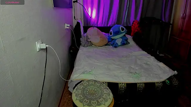 Chat XXX en directo de monica__elder