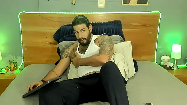 Prometeo-grizzly Adlı Modelin Canlı XXX Sohbeti